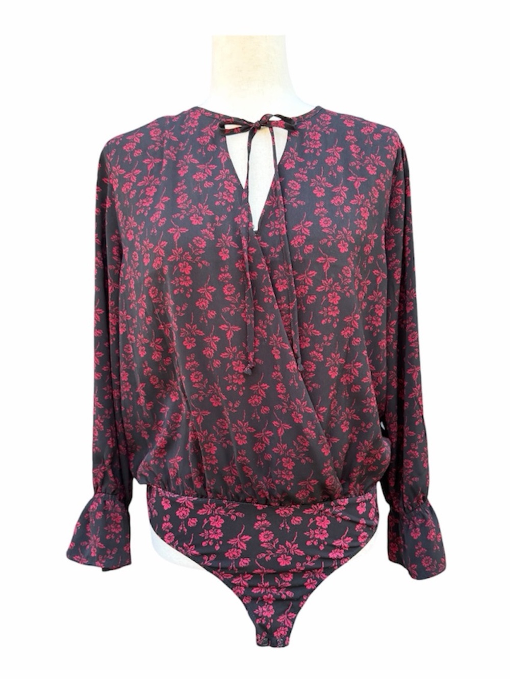Express Floral Wrap-Front Long Sleeve Blouse Bodysuit burgundy Pink on Black M